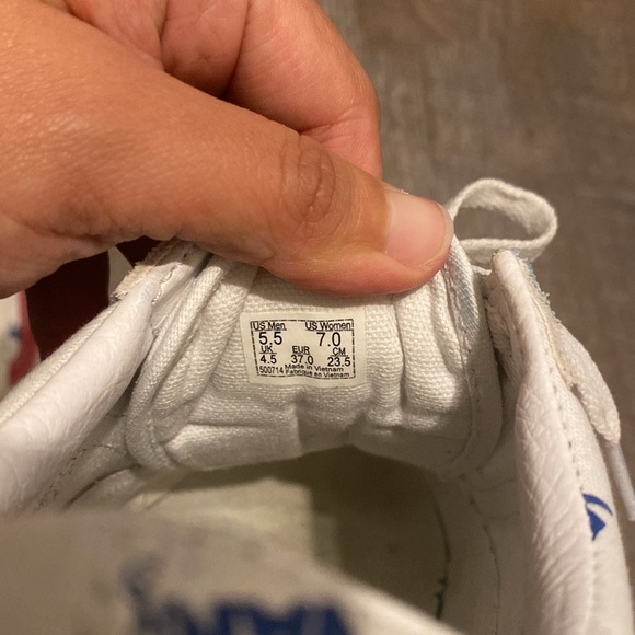 Vans Old Skool Shoes - Picture 10 of 16